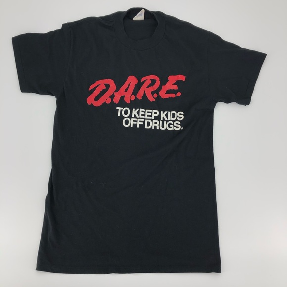 Tops - Dare to keep kids off drugs graphic black t shirt